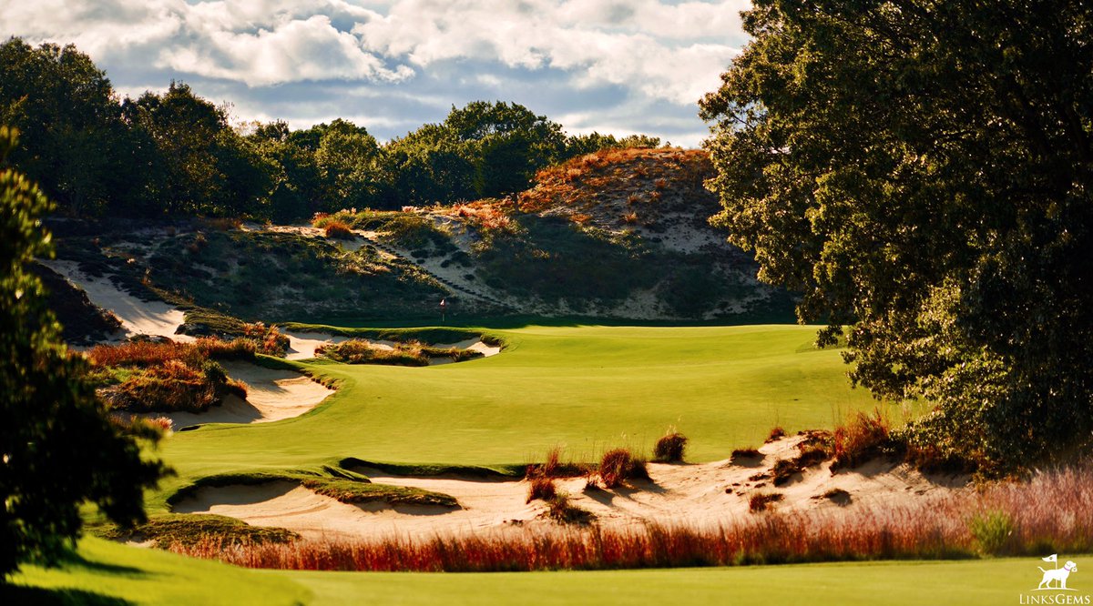LinksGems's tweet photo. By request, the par-5s of Friar’s Head.

I can’t think of a course with a better set of three-shot holes. No surprise, since Bill Coore and Ben Crenshaw seem to specialize in great long holes. But the four they built here are just off the charts. https://t.co/hBpDKG5OKI