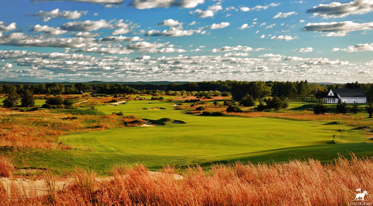 LinksGems's tweet photo. By request, the par-5s of Friar’s Head.

I can’t think of a course with a better set of three-shot holes. No surprise, since Bill Coore and Ben Crenshaw seem to specialize in great long holes. But the four they built here are just off the charts. https://t.co/hBpDKG5OKI