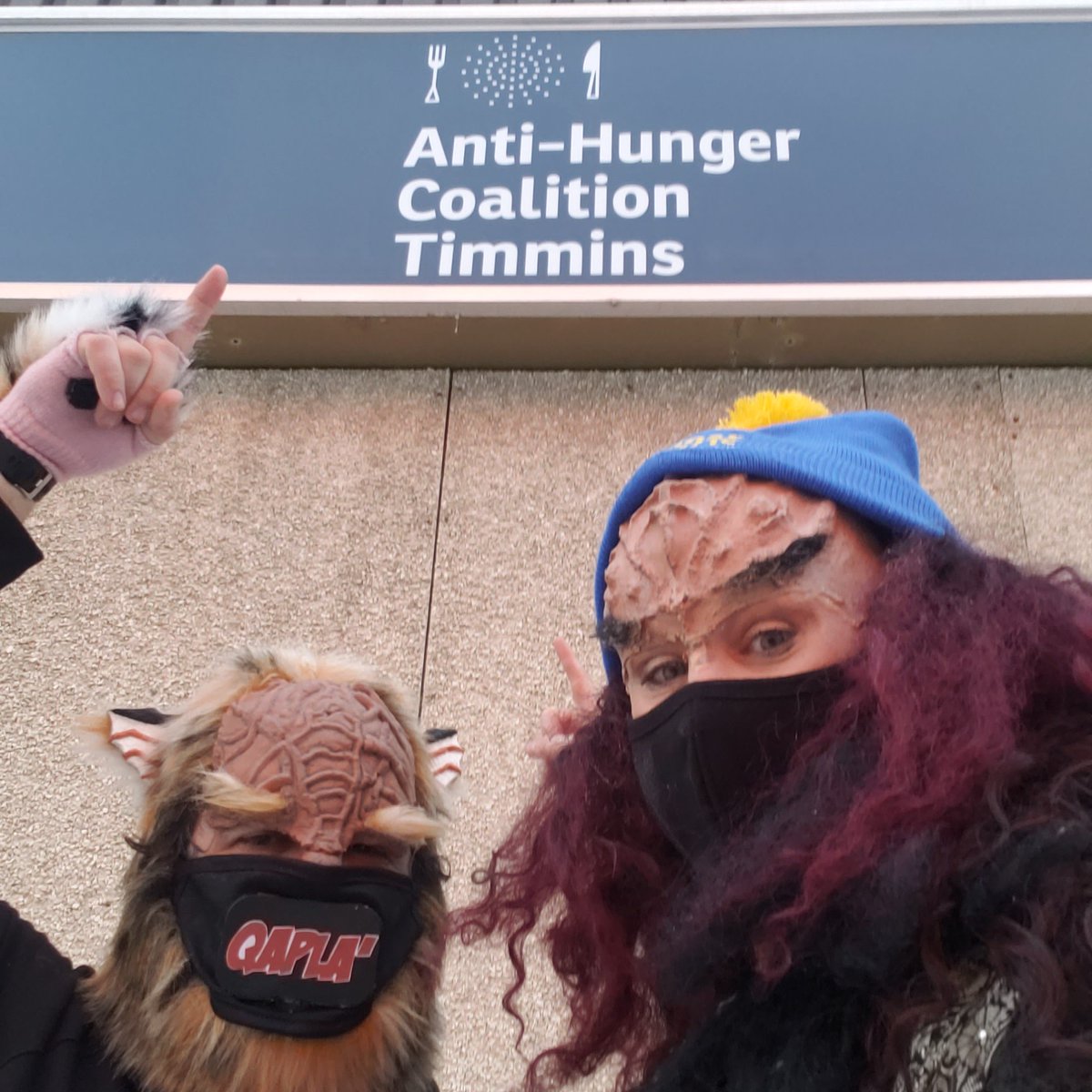 tlharnoQ's tweet photo. For our walk, veD SuvwI' and I drew the letters CNOY across @CityOfTimmins then did the #gillieslake loop for a total of 6km.
@marc_durocher brought us coffee at our halfway point to encourge us.
#cnoy2021 #ACTchallenge #cosplayforacause #Klingon #TimminsKlingons https://t.co/b6qK9MmLV7