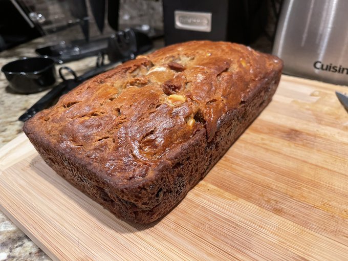 Banana bread w/ white chocolate chips anyone? 😅🍌🍞 https://t.co/IPeFq7cklk<a href="/tag/maskup"class="tags"><span>#maskup</span></a><a href="/tag/covid"class="tags"><span>#covid</span></a><a href="/tag/onlytookoffforpic"class="tags"><span>#onlytookoffforpic</span></a>