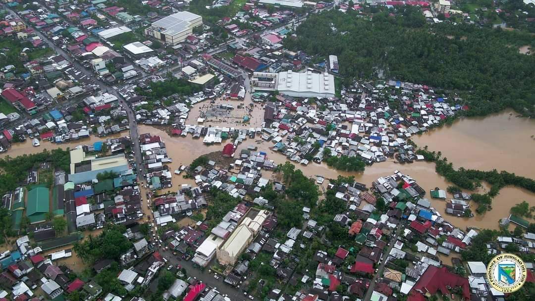 tweetygutsy's tweet photo. MASSIVE FLOODING IN TANDAG, CITY SURIGAO DEL SUR AND THE REST OF SURIGAO DEL SUR!๐ญ๐ญ๐ฐ๐ฐ๐๐๐๐ #AuringPH #typhoonauring Be alert and stay updated everyone!๐๐๐ https://t.co/oaeZXwKTrA