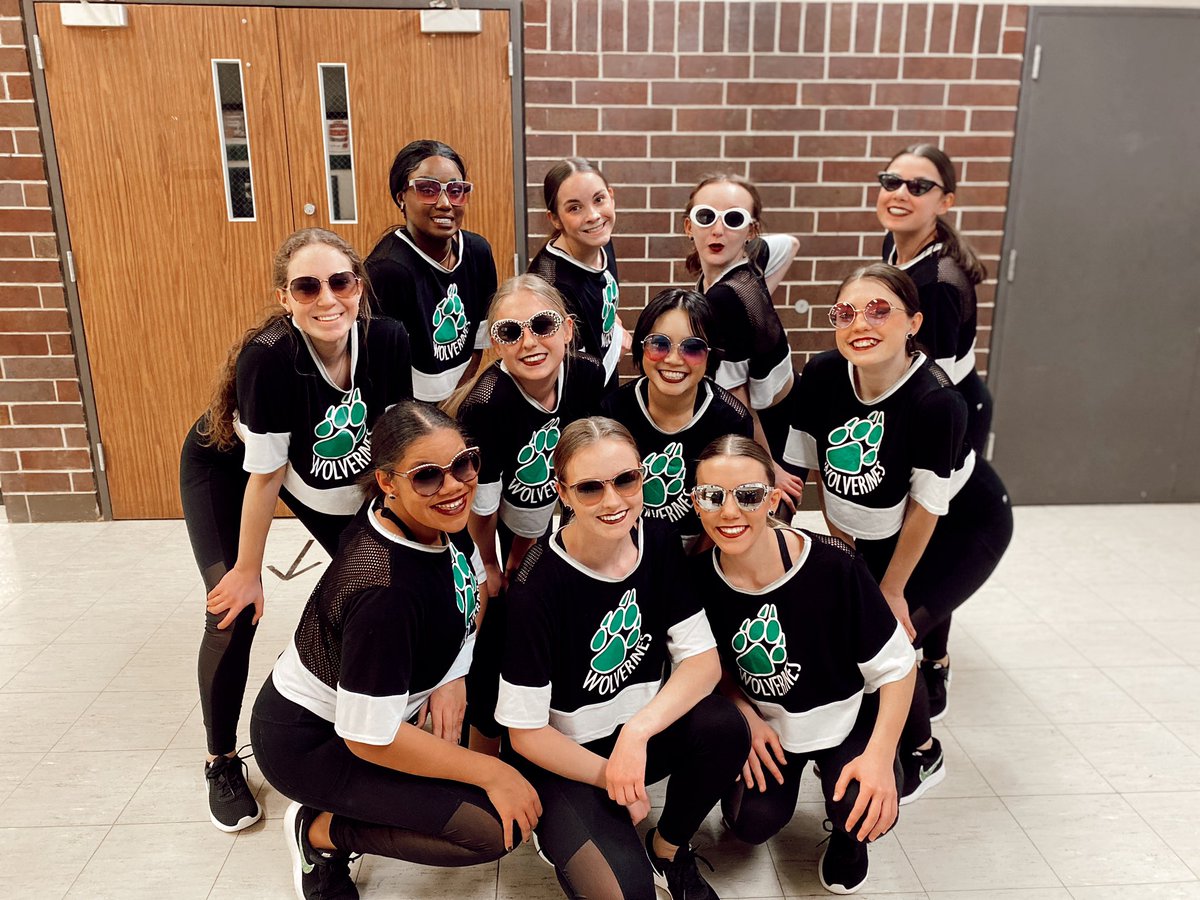 SCWHSDanceTeam's tweet photo. ✨swag✨ https://t.co/aAWbWla3oi