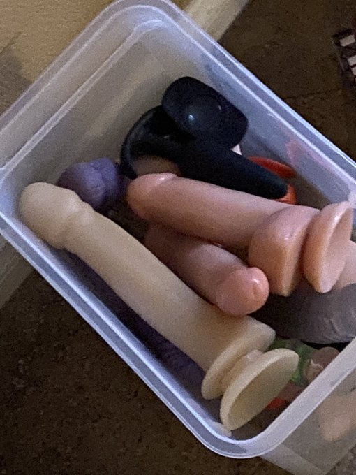 Work has been stressful this week!🔞 https://t.co/SVR9e3AZ0z