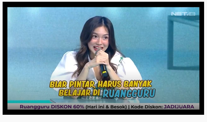 ruangguru's tweet photo. Nah Love udah bagus banget nih nyebutnya "BIAR PINTAR HARUS BANYAK BELAJAR DI RUANGGURU" #BrightFutureRuangguru #RoboguruShow 💕 https://t.co/Z8fS8tlUYK