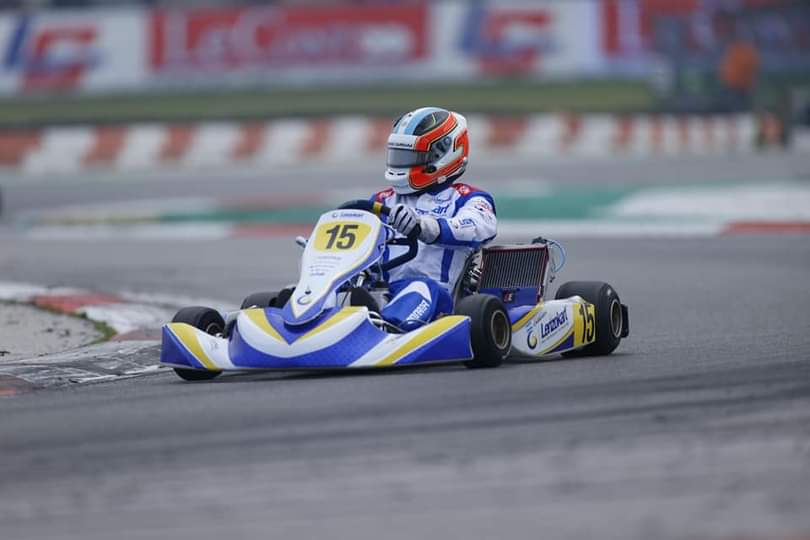 Corazondef1's tweet image. 🔴GIORGIO CARRARA 🇦🇷

Una buena mañana de domingo para disfrutar del karting de alto nivel !
@WSKPromotion #WSKChampionsCup en @AdriaRaceway 🇮🇹
@Gior_carrara32 larga la Prefinal de la categoría #KZ2 en el P15

Lo ves acá : 09.20hs 
wskarting.it/live_streaming…