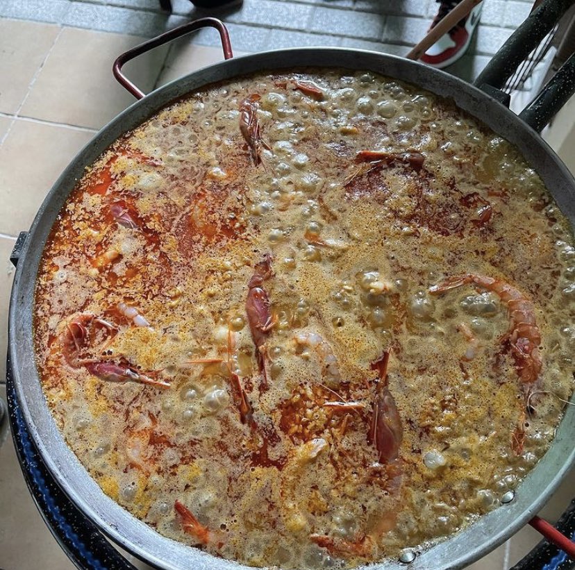 Estos días de confinamiento tener comida de nuestro querido @alcaravearestaurantes en #marbella es un #lujo Gracias oscar, vuestra cocina es excepcional , alegrasteis el día a unos cuantos.