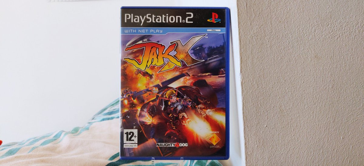  #100Games100DaysDay 32/100: Jak X ( #PS2, 2006)It's like CTR and Twisted Metal having a bastard stepchild...Solid fun, and (bizarrely) you have Queens Of The Stone Age on the soundtrack. Which is always a good thing.