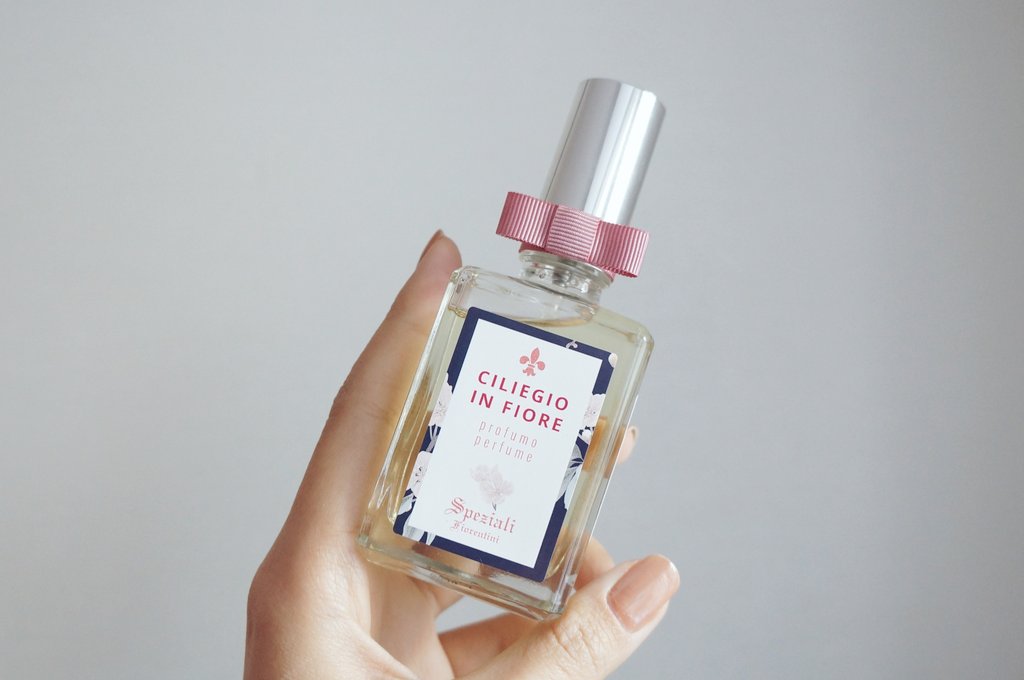 ふね Pa Twitter 清潔感を香水で表現したら きっとこんな匂いになるんだろうな と思わされる澄んだフローラル が好印象の デルベのチェリーブロッサムの香り いわゆる シャンプーの香り の上位互換的な 安っぽくなく 大人らしい万人ウケ香水を探している人に