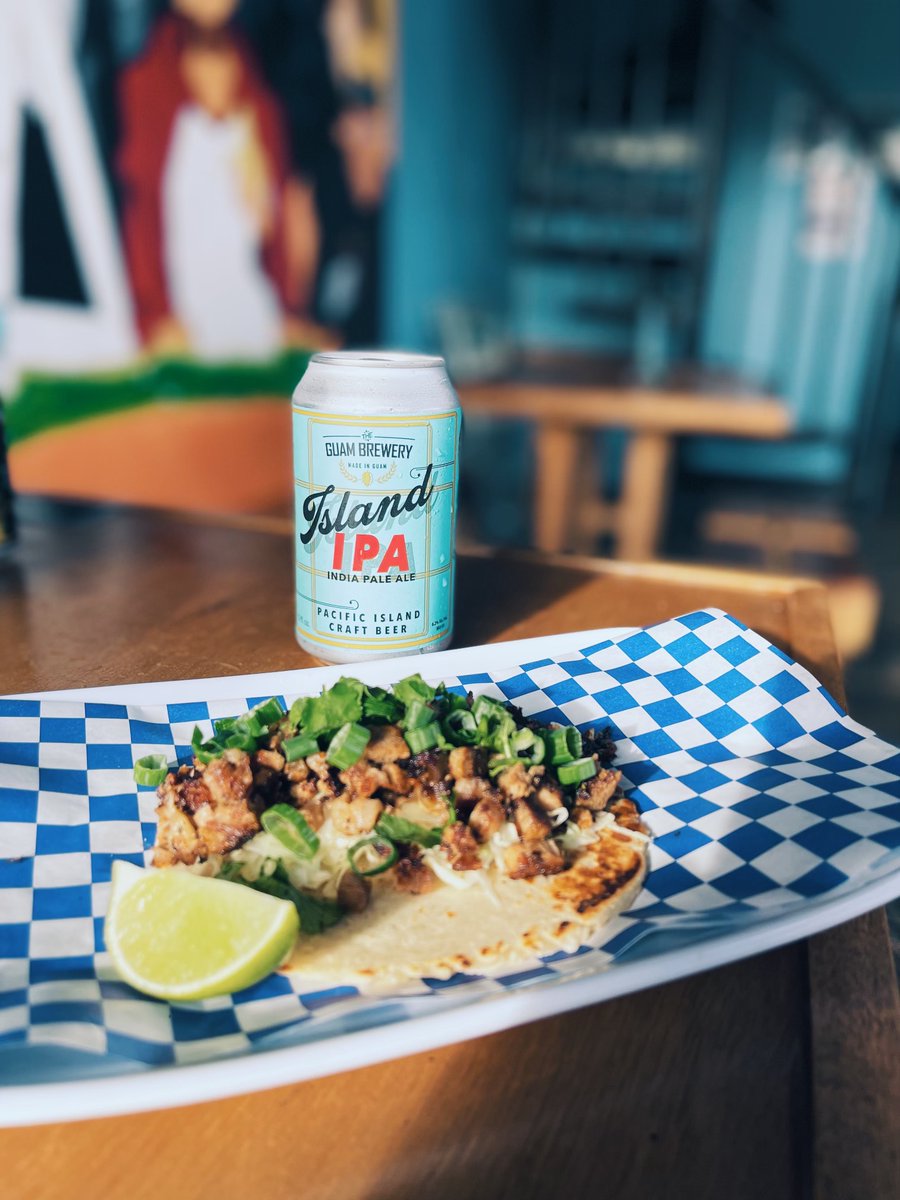 GuamTap's tweet photo. Pair the pure tropical #Hoppiness of the #GuamBrewery with all our island's good eats! 

Check out #HeavyHittersGuam &amp; enjoy #GUdfood with #localbrews! 

Visit https://t.co/IAv7Rdb7oh for all the local spots that carry #TheGuamBrewery #CraftBeers!

#GuamsBeer #Local #Fresh https://t.co/cHVjKltyM1