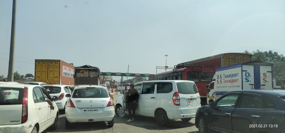 vijaykakad's tweet photo. Zero Management at Shinde Toll Plaza resulting into National wastage of Time &amp; Fuel.
No accountability,No Controls,No Supervision of any Govt.Dept.
Who is responsible?
Who will resolve? just paying money
@ChhaganCBhujbal @mphemantgodse @DGPMaharashtra @SPNashikRural @Deonashik https://t.co/ihxkrOgwgq