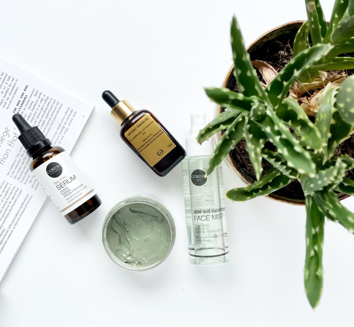 CoriumSkincare's tweet image. SPOT PRIZE GIVEAWAY:

Pick a box, mabhebeza. Pick a box! RT this tweet with your favourite frame and hashtag #CoriumGiveaway.

We are giving away 3 x R600 online store vouchers. The competition is open for 1 day only and will close tomorrow at 12h00. Good luck!