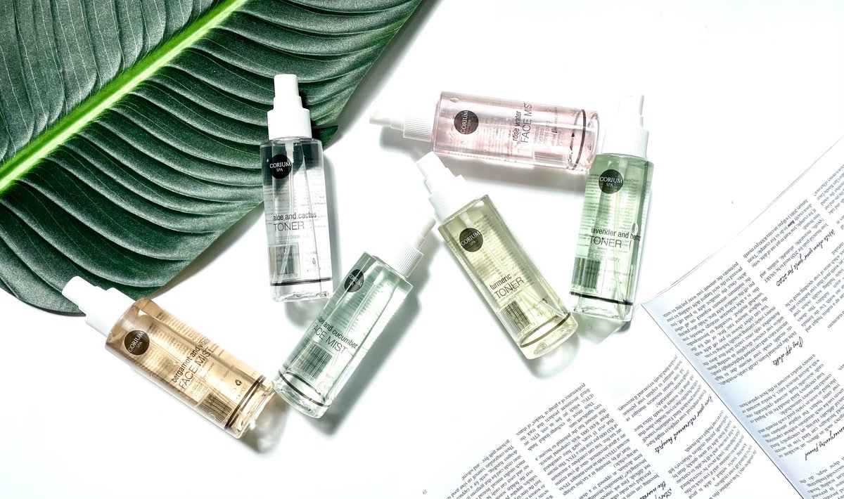 CoriumSkincare's tweet image. SPOT PRIZE GIVEAWAY:

Pick a box, mabhebeza. Pick a box! RT this tweet with your favourite frame and hashtag #CoriumGiveaway.

We are giving away 3 x R600 online store vouchers. The competition is open for 1 day only and will close tomorrow at 12h00. Good luck!