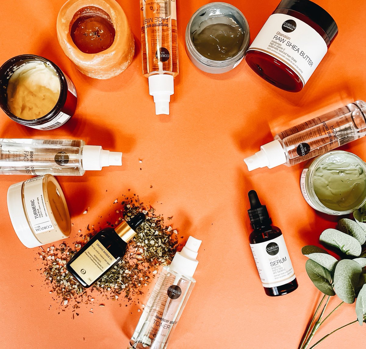 CoriumSkincare's tweet image. SPOT PRIZE GIVEAWAY:

Pick a box, mabhebeza. Pick a box! RT this tweet with your favourite frame and hashtag #CoriumGiveaway.

We are giving away 3 x R600 online store vouchers. The competition is open for 1 day only and will close tomorrow at 12h00. Good luck!