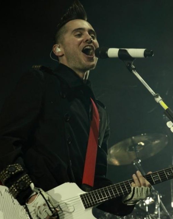1998_echelon's tweet photo. Today in Mars History: Feb. 21, 2010 - CIA, Cardiff, Wales. ITW Day 3. #JaredLeto #IntotheWildTour #ITW #30SecondstoMars @JaredLeto @30SECONDSTOMARS https://t.co/I60TUKNVTS
