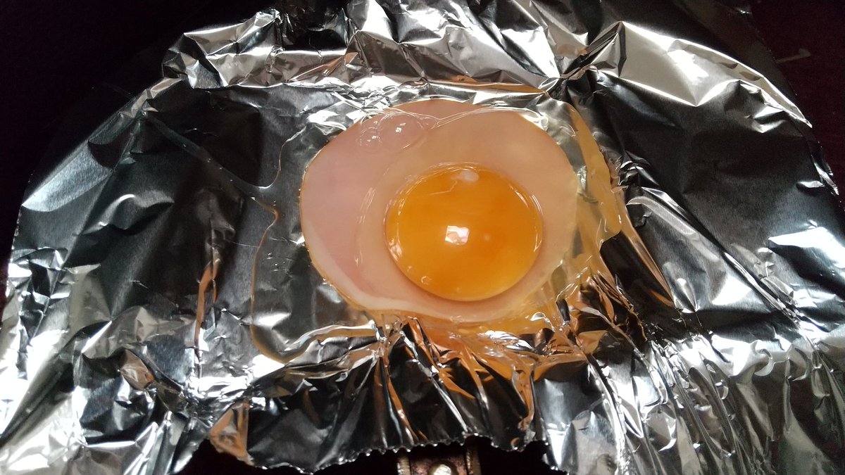 おさやん On Twitter リベンジ 昨日の ホットサンドメーカー 手抜きパン 今回はアルミホイルで事前に目玉焼き やっぱりくっつくなあ 次は クッキングペーパーやな メスティン 五徳 ダイソー 家事ヤロウ ソロキャンプ サバゲー キャンピングカー キャンプ飯