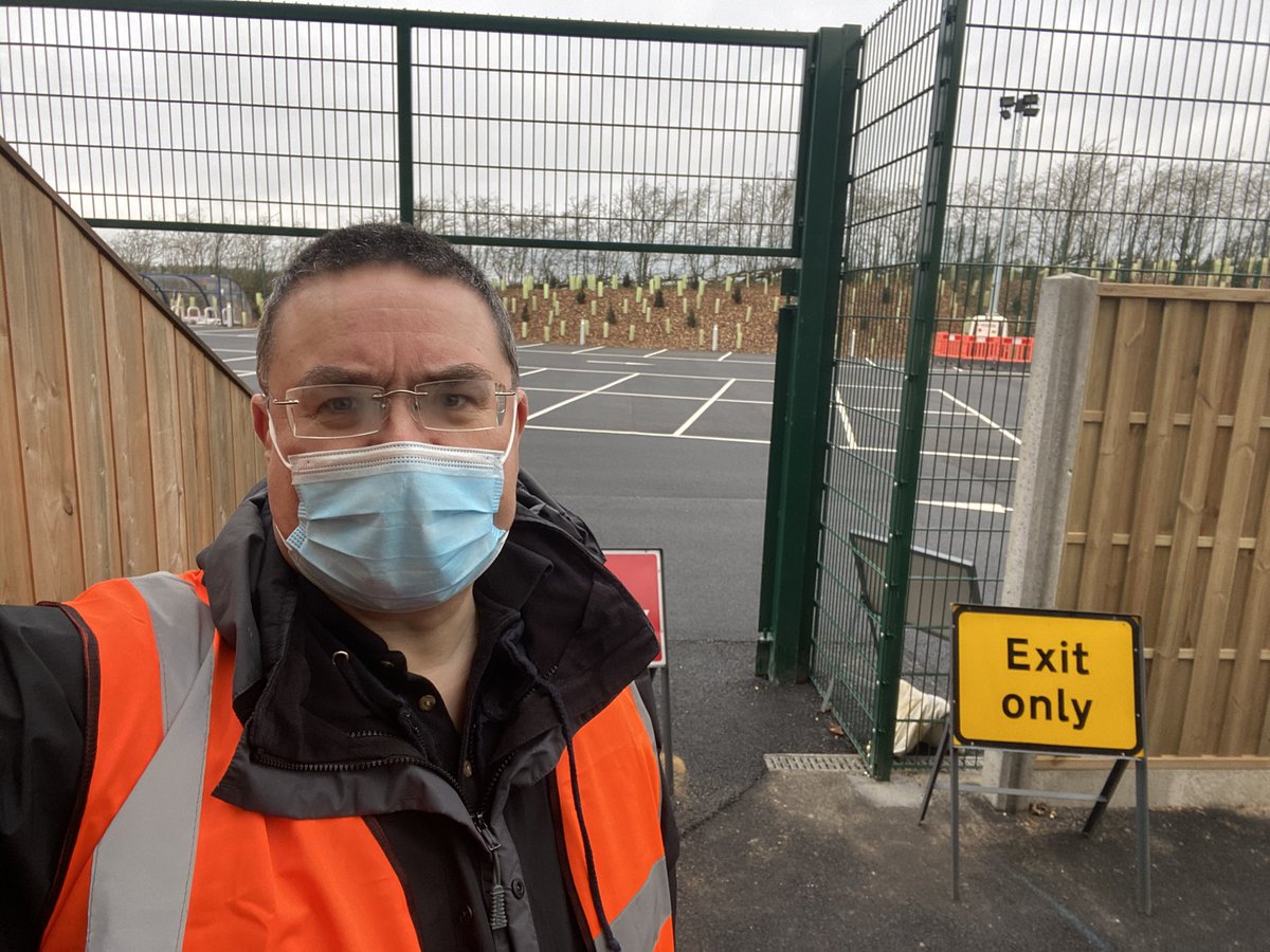 Scoutsscarter's tweet image. Up early today for a second shift at the local #vaccination centre- A prime job today - seeing people off the site - looking forward to some really positive chats as the morning progresses #scoutshelpothers