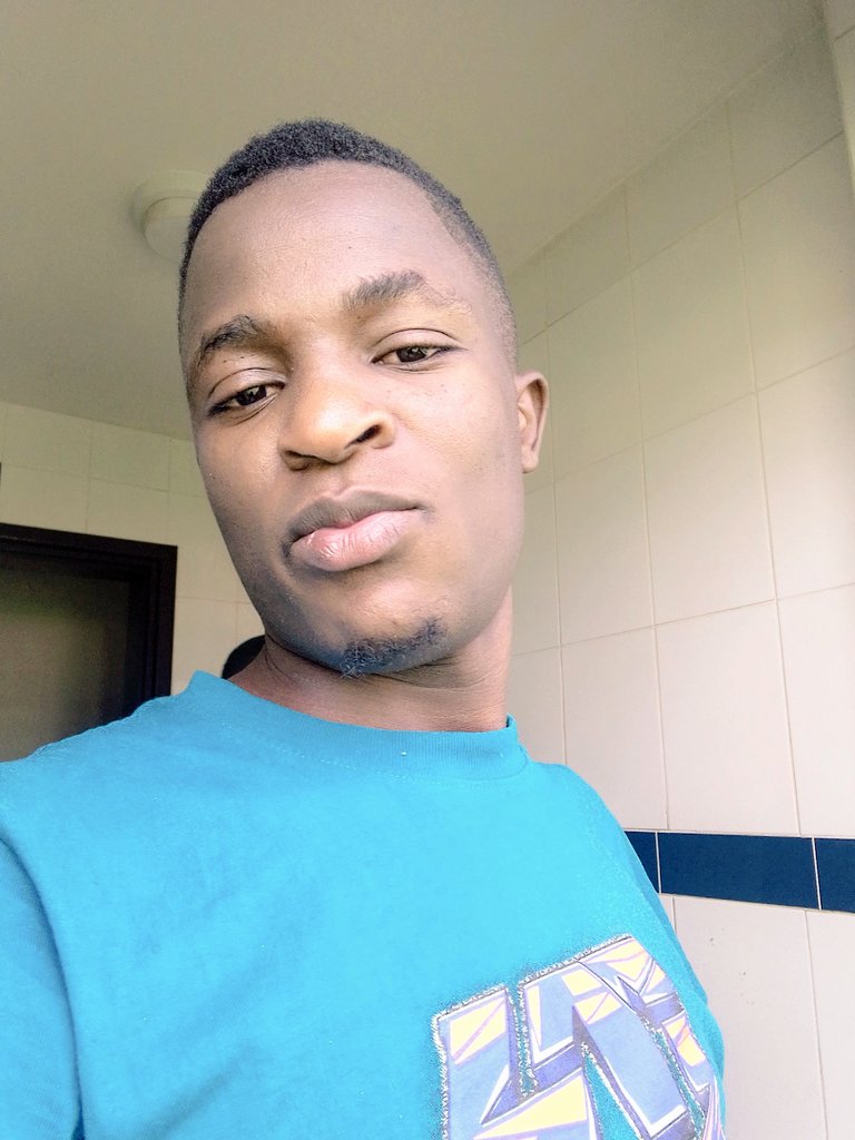 SserubiriSamuel's tweet photo. Lapalaceking https://t.co/WxVOCq97uv
