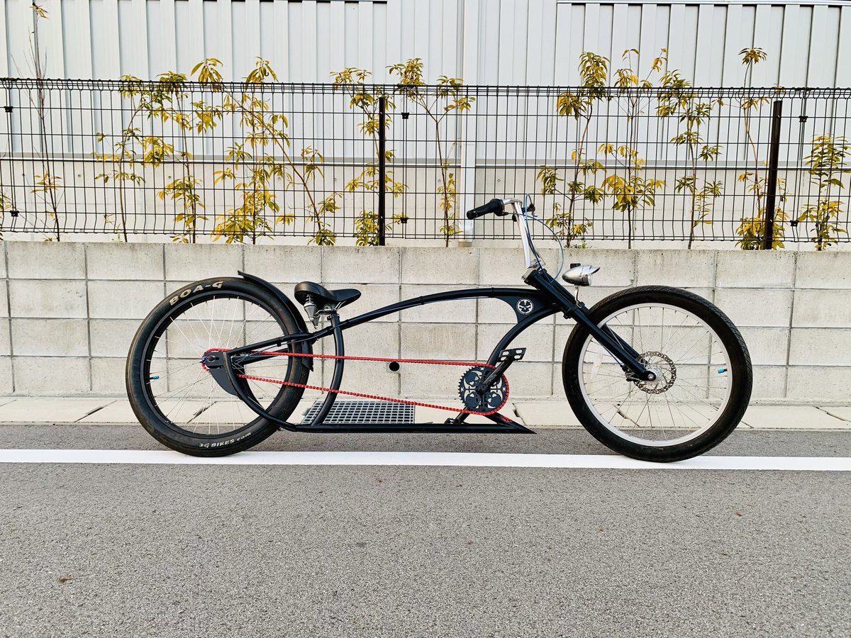 romesama_'s tweet photo. " Ruff Cycles Smyinz "
今回はシフトケーブルもブルーにしてリアフェンダーを取付け！
(内装7段のコースターブレーキです)
意外と乗りやすく低さも維持できて、いい感じにまとまったかな♪

#RuffCycles 
#CustomBicycle
#CustomCruiser
#StretchCruiser
#ビーチクルーザー
#ファットバイク
#FatBike https://t.co/Mw3Yi8AOPP