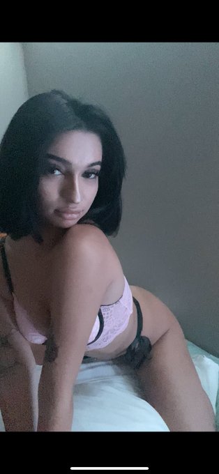 Hey baby my onlyfans is free right now 🤪 cum hang out with me link in bio https://t.co/TdnnvA7X1A<a href="/tag/linkinbio"class="tags"><span>#linkinbio</span></a><a href="/tag/onlyfans"class="tags"><span>#onlyfans</span></a>