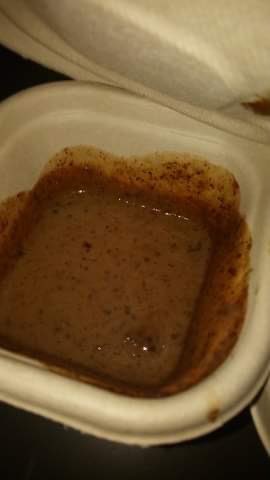 lisafryar's tweet image. I’m thankful that my son could return to Australia and quarantine for 14 days in a safe hotel at AUD3,000

But the food! Seriously what is this? I now need to spend more money to order groceries

You can do better Australia

#halfasalad #brownsomething #breadroll @GladysB