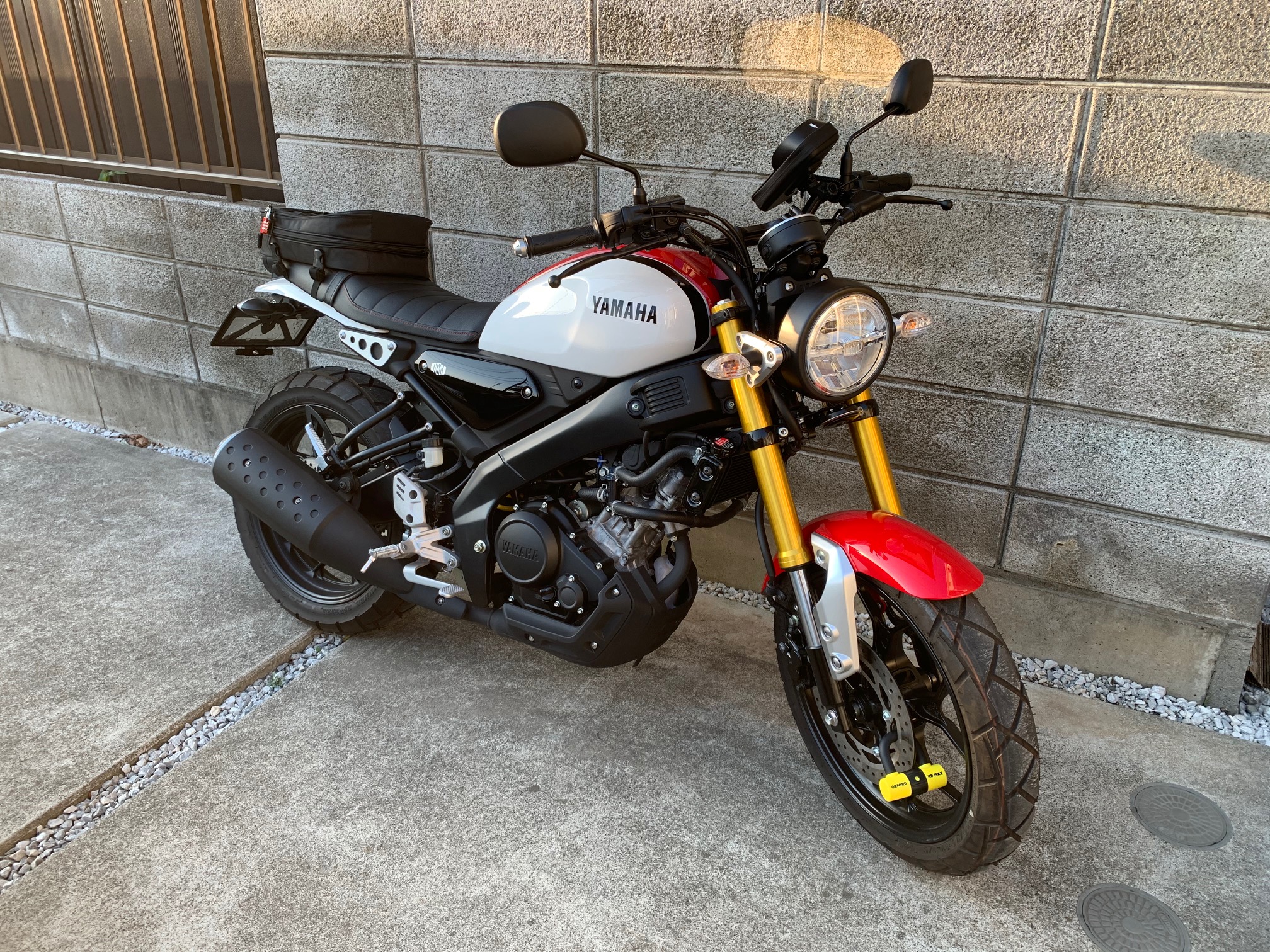 YAMAHA XSR155 ダッフルシート オシャレ 茶色2 狙わ