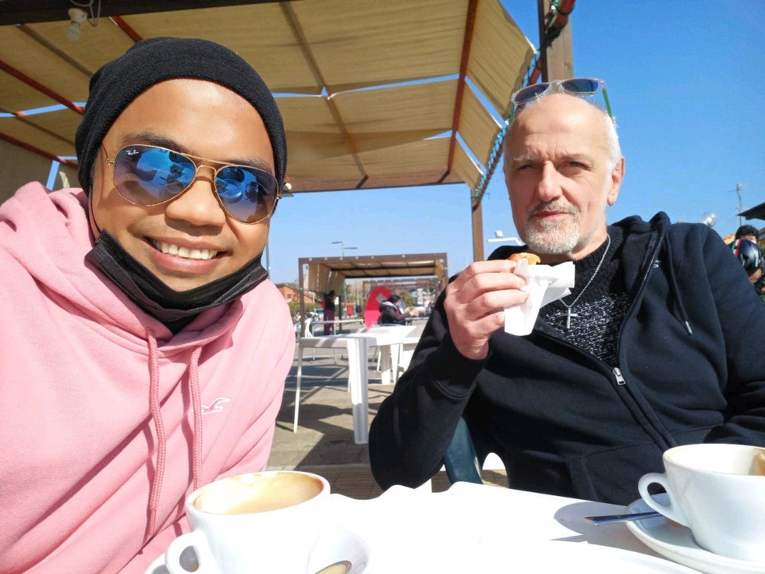incanto595's tweet photo. Io, Russell e.....tutta Roma (@ La Lucertola in Marina di San Nicola, RM w/ @rhuss06) https://t.co/99JZndlr0e https://t.co/25Gtujzwf7
