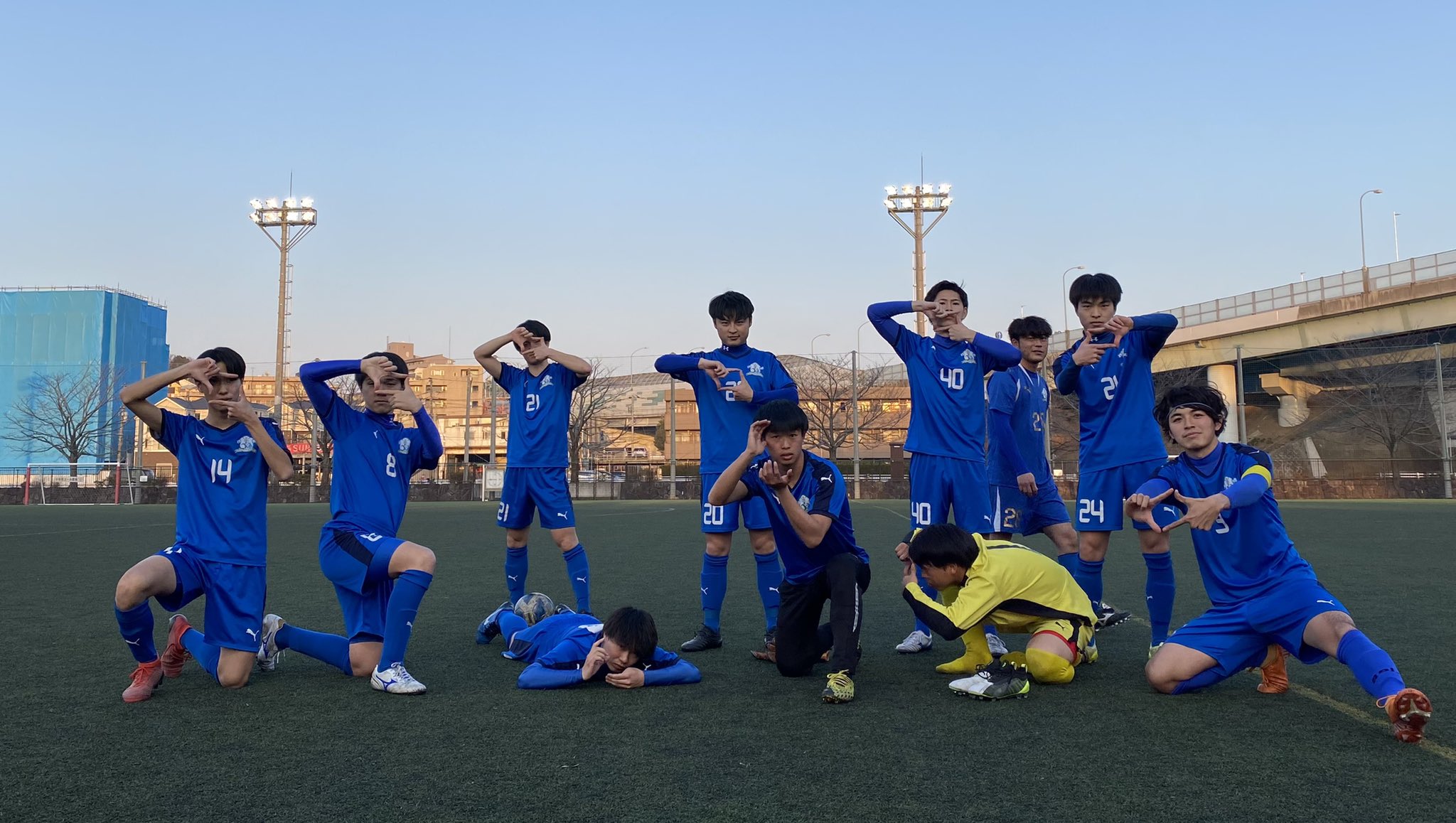 初声fc 試合結果 練習試合 対戦相手 横浜ミラン 神奈川県3部 日時 2 21 日 17 00試合開始 場所 緊急事態宣言中のため非公開 1本目 1 1 2本目 3 0 3本目 0 2 Total 4 3勝ち 得点者 小澤拓人 山本涼惟 新町峻平 助っ人 情熱大陸 上田大作 動物