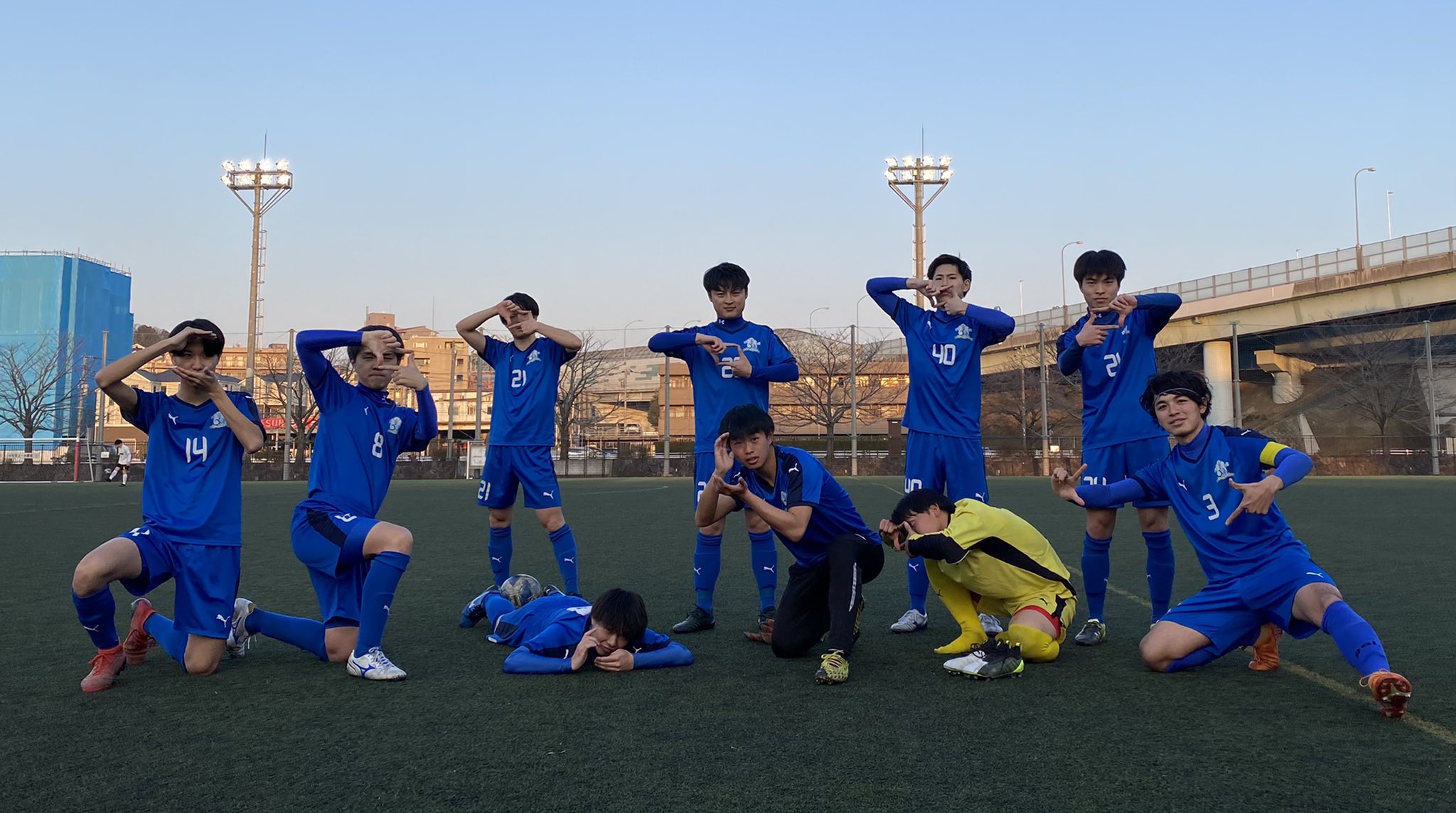 初声fc 試合結果 練習試合 対戦相手 横浜ミラン 神奈川県3部 日時 2 21 日 17 00試合開始 場所 緊急事態宣言中のため非公開 1本目 1 1 2本目 3 0 3本目 0 2 Total 4 3勝ち 得点者 小澤拓人 山本涼惟 新町峻平 助っ人 情熱大陸 上田大作 動物