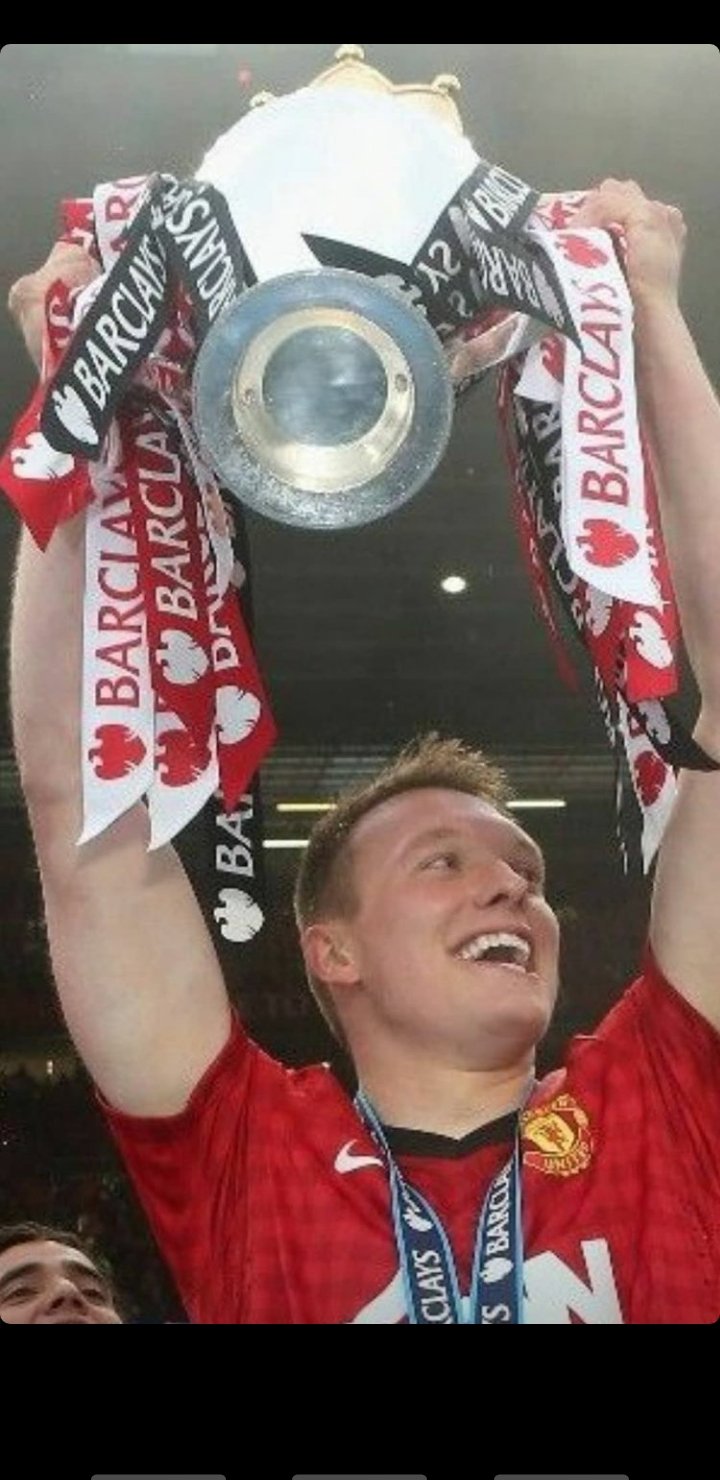 More PL titles than Carragher. My Hero.
Happy birthday sir Phil Jones. 