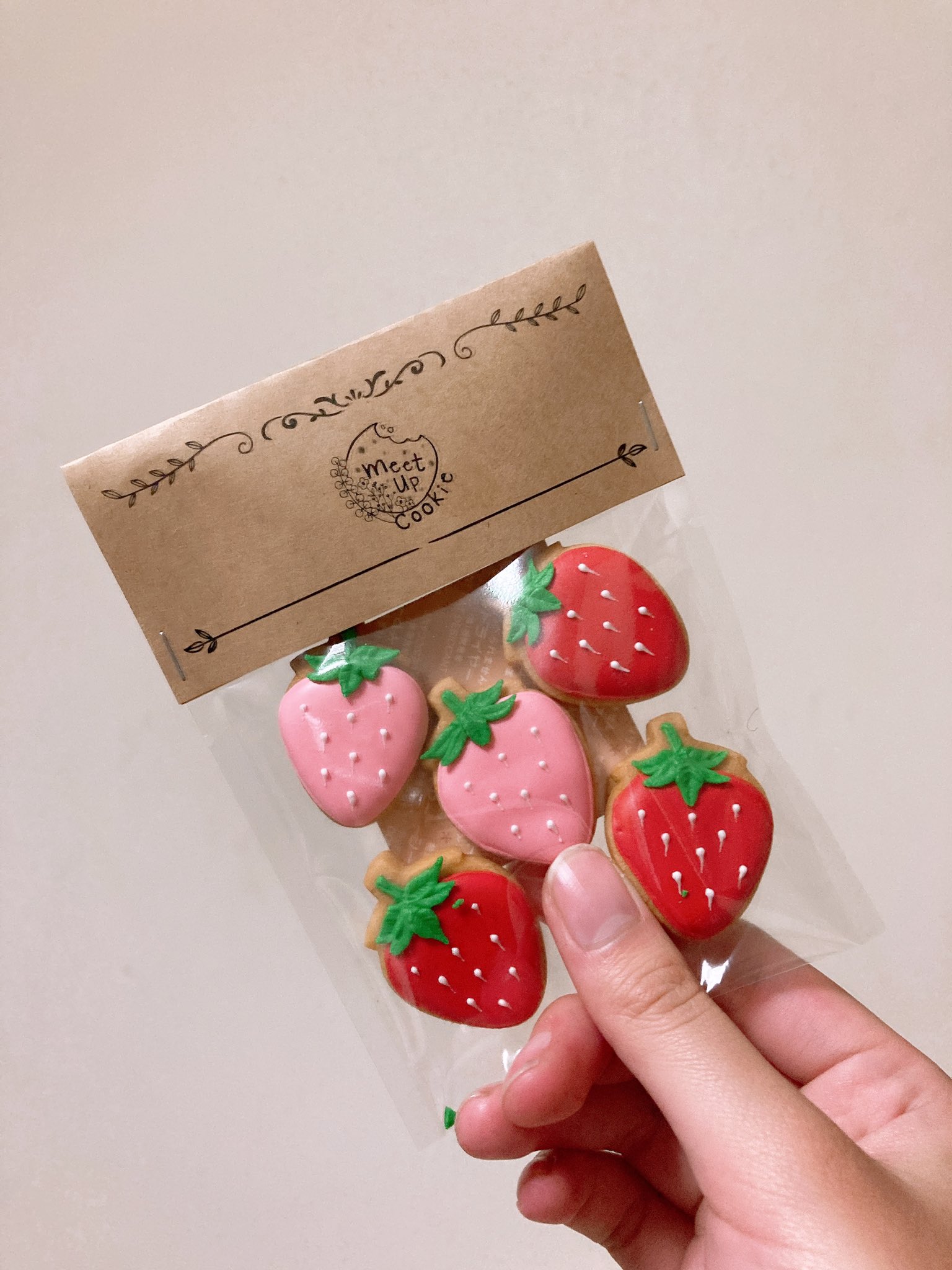 苺アイシングクッキー♡黒うさぎ