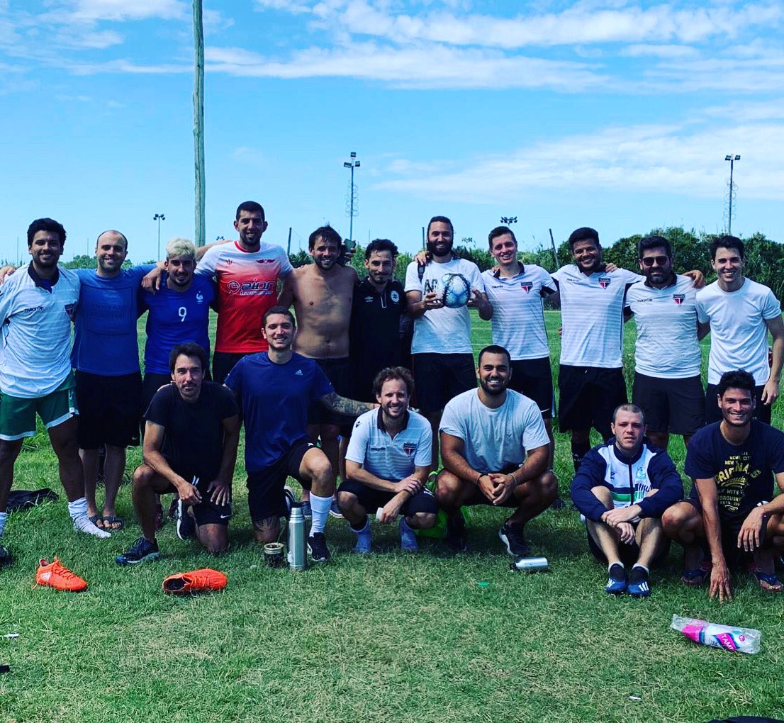 ⚽️ hay equipo 
Los domingos volvieron a ser domingos 
<a href="/PUCAFU/">PUCAFU</a> ❤️🖤🤍