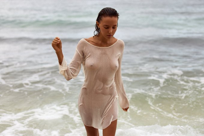 Wet but not cold 🥶 benefits of living in Bali 🙈 https://t.co/3IKjQyFc5D<a href="/tag/topless"class="tags"><span>#topless</span></a><a href="/tag/nude"class="tags"><span>#nude</span></a><a href="/tag/katyaclover"class="tags"><span>#katyaclover</span></a>