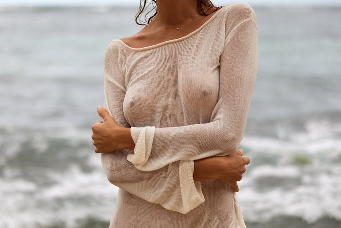 Wet but not cold 🥶 benefits of living in Bali 🙈 https://t.co/3IKjQyFc5D<a href="/tag/topless"class="tags"><span>#topless</span></a><a href="/tag/nude"class="tags"><span>#nude</span></a><a href="/tag/katyaclover"class="tags"><span>#katyaclover</span></a>