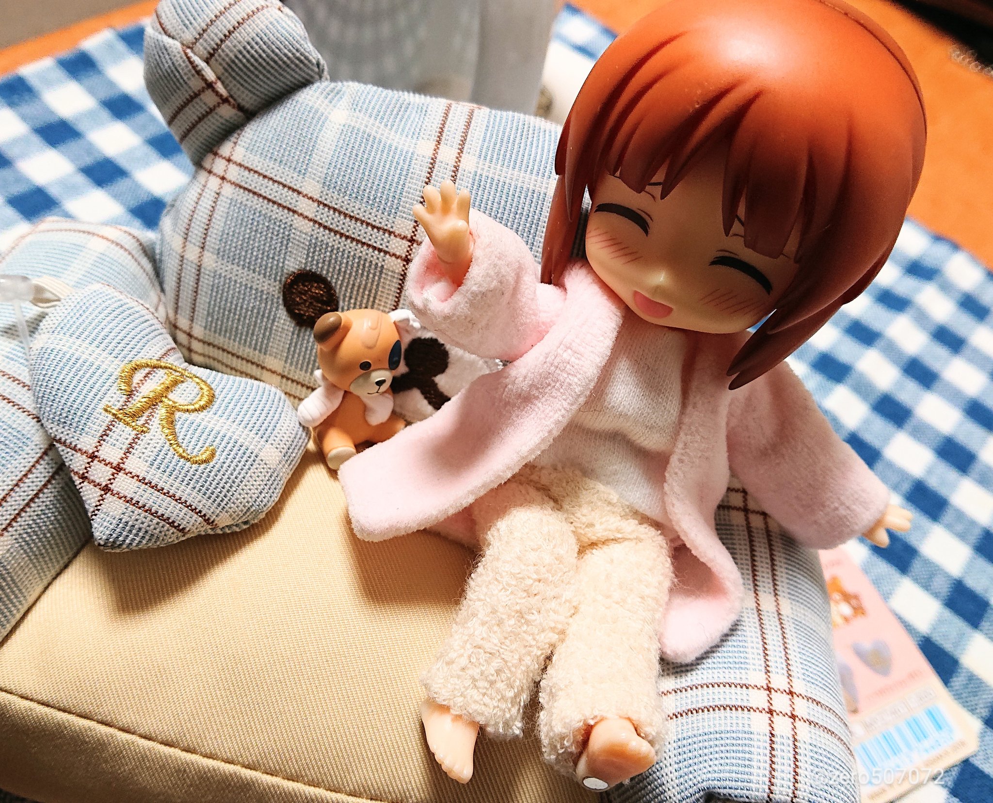 Zero みほさんと穏やかな日々を ー みほさんの部屋着を前洗った物に着せ替え ノ という事で朝まで着てた部屋着は洗濯しますね ノ ねんどろいどどーる 西住みほ T Co 7hufpwqe54 Twitter