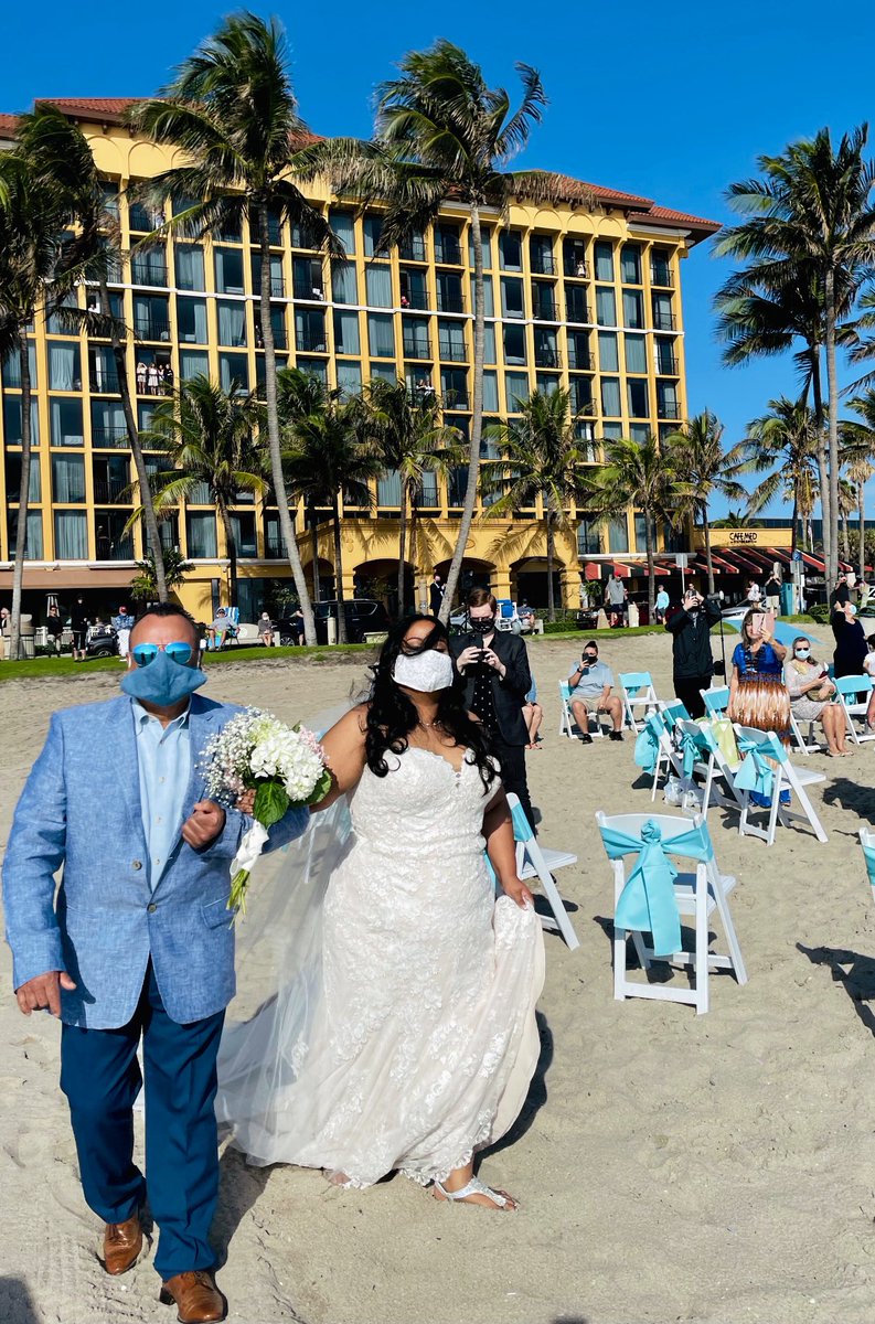 pbeachevents's tweet photo. Dream Wedding! #PalmBeachEvents #DeerfieldBeach #TheKnot #Brides #BeachCeremony #wyndhamResort @wyndeerfield #DesignAndDecor #WeddingPlanners #WeddingDesigners #DreamWedding #DestinationWedding https://t.co/w5MAPIQ8Th