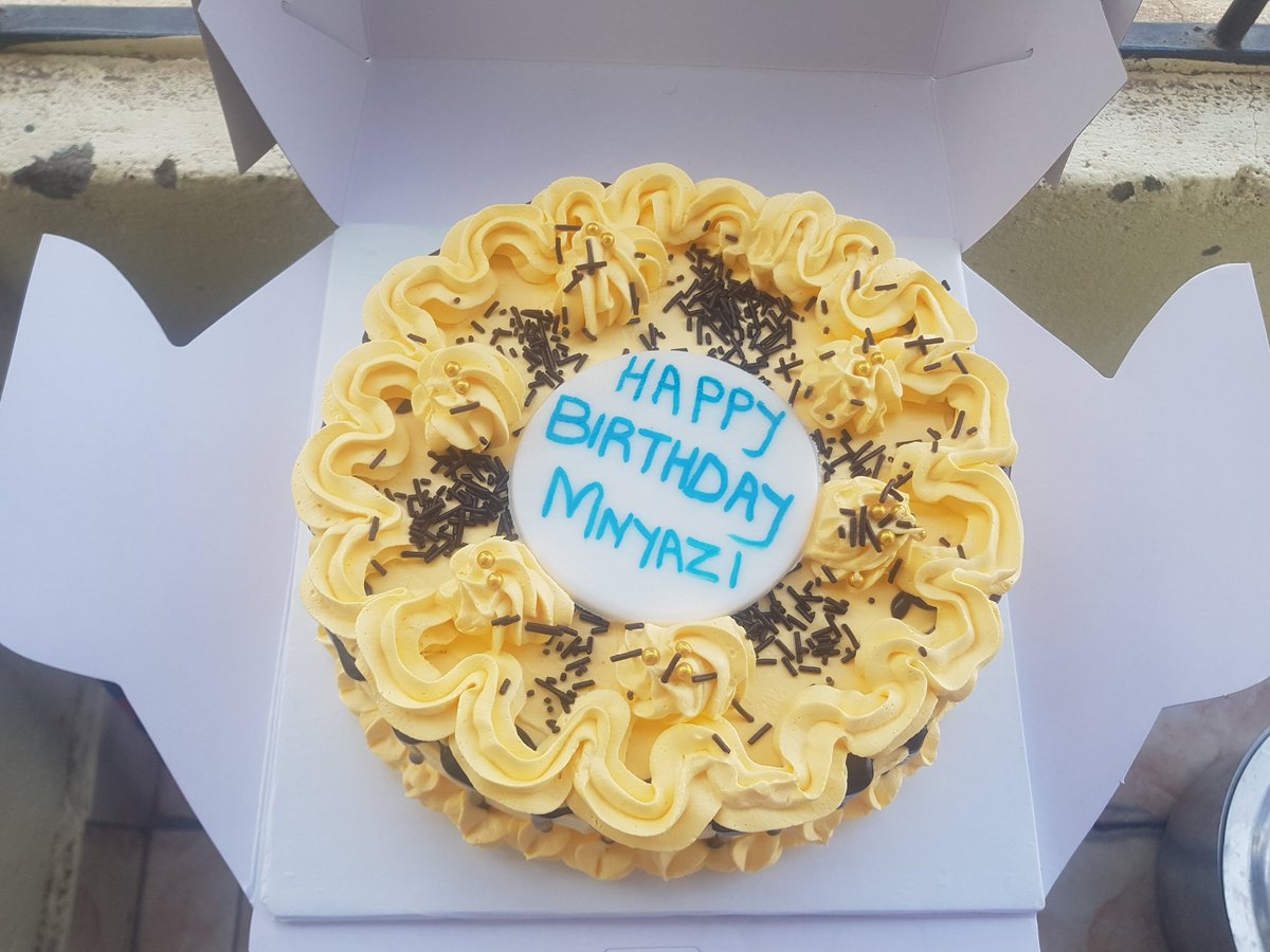 TechaxisC's tweet image. For yummy and tasty birthday cakes, reach us @+254 723 493 975.