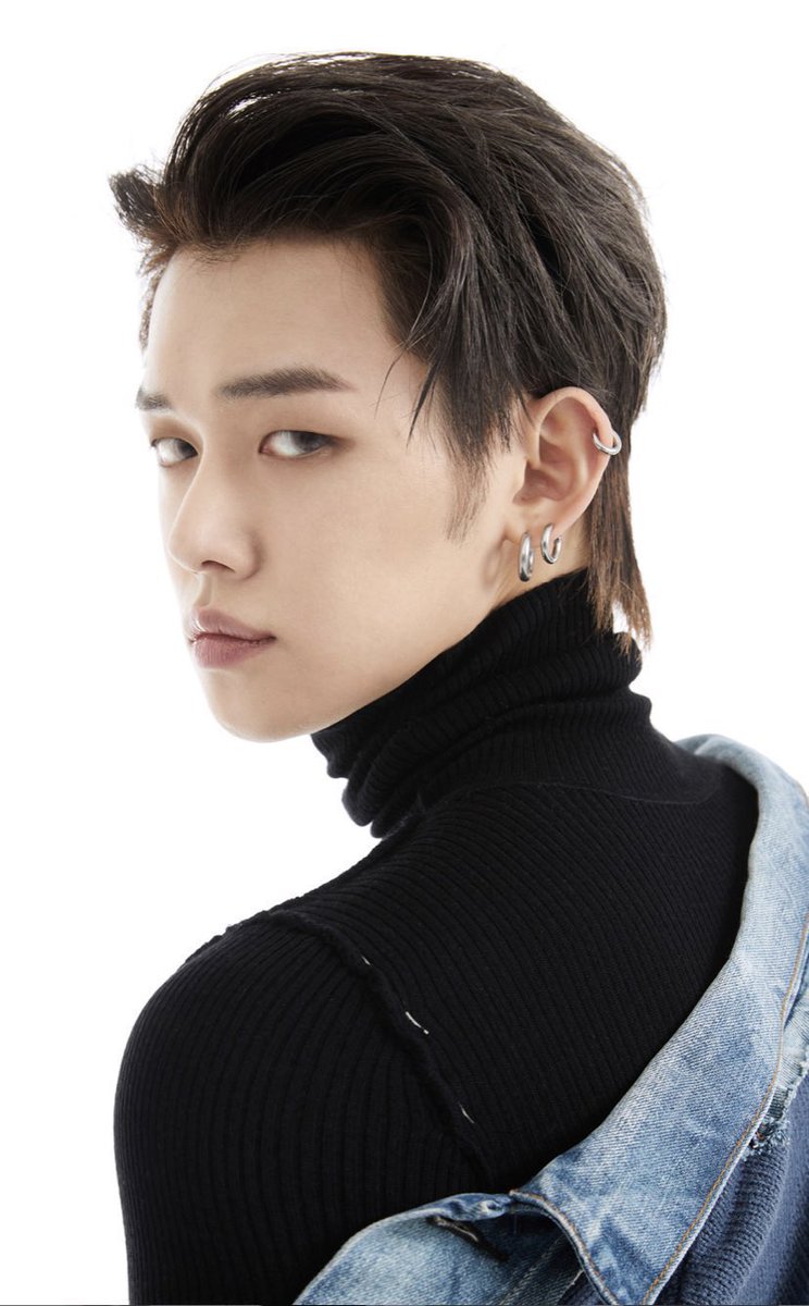 TXT's Yeonjun looks as handsome as ever for UL:KIN LSD COLLECTION.