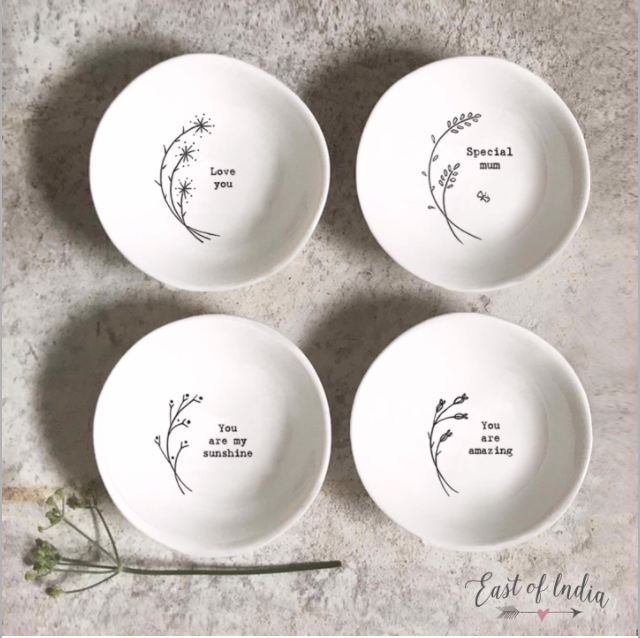 Our unique porcelain bowls are bound to
“bowl” someone over! They’re perfect for keeping little
trinkets safe. ✨#porcelaindecor #bowl #porcelain #ceramicgift