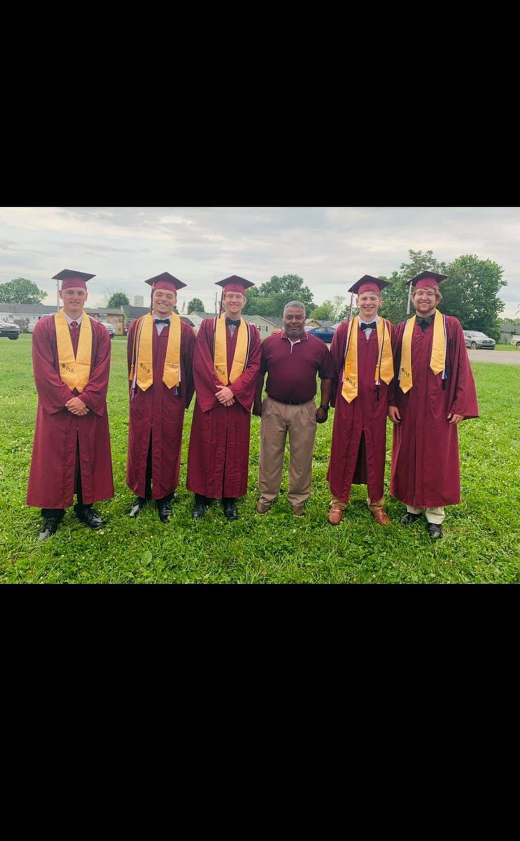 BlakeBprice's tweet image. I miss my bros , it's been a minute 🤞😕 @T_Thompson_33 @TheLin35  @Q_Turley3 @D_falc15