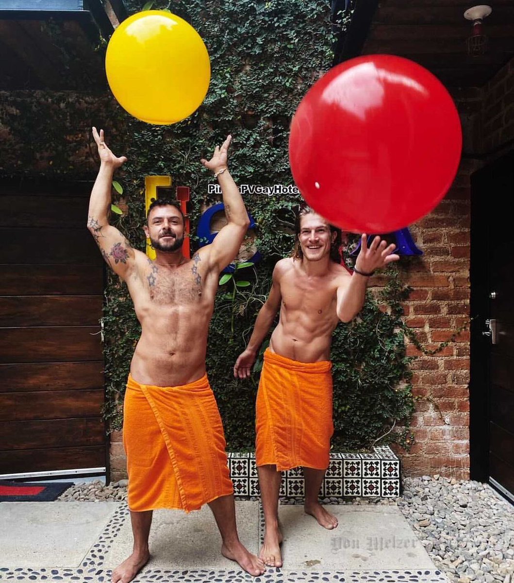 gaytravel4u's tweet photo. Fun at the hotel Piñata in Puerto Vallarta. Discover the best events, restaurants and bars in Mexico’s top gay destination. #gaypvr #gaymexico #gaytravel #paypuertovallarta
✅ https://t.co/e3Mb3Iusv7 https://t.co/PJKRtpL7DX