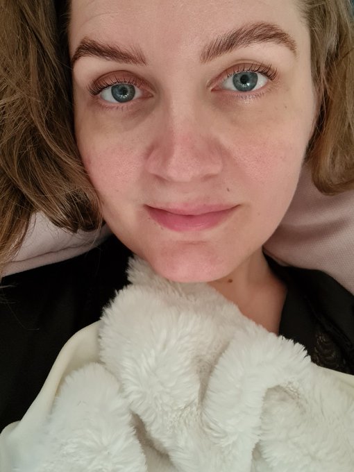 It's my birthday 🥳🎂  Celebrated with a bunch of my sex worker friends yesterday, had so much fun ❤ there's<a href="/tag/mvsales"class="tags"><span>#mvsales</span></a>