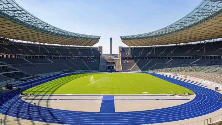 Jetzt im Liveticker: Punktet Hertha beim Startelf-Debüt von Khedira gegen Leipzig? https://t.co/wBR7y9kAC9 https://t.co/TlNZeiABZL