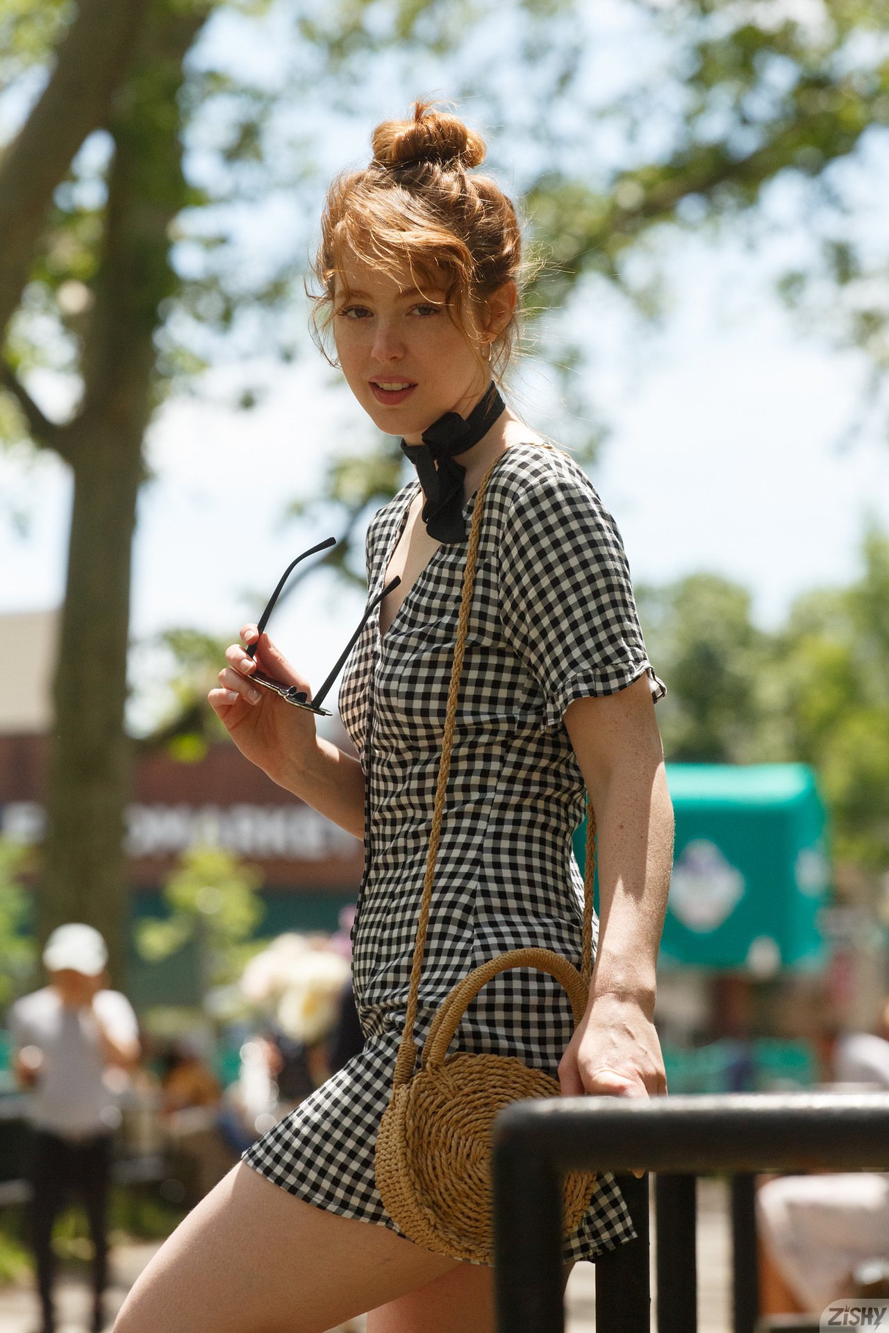 TW Pornstars - 1 pic. Zishy. Twitter. Erna O'Hara in the latest Zishy. 2:14 PM - 21 Feb 2021