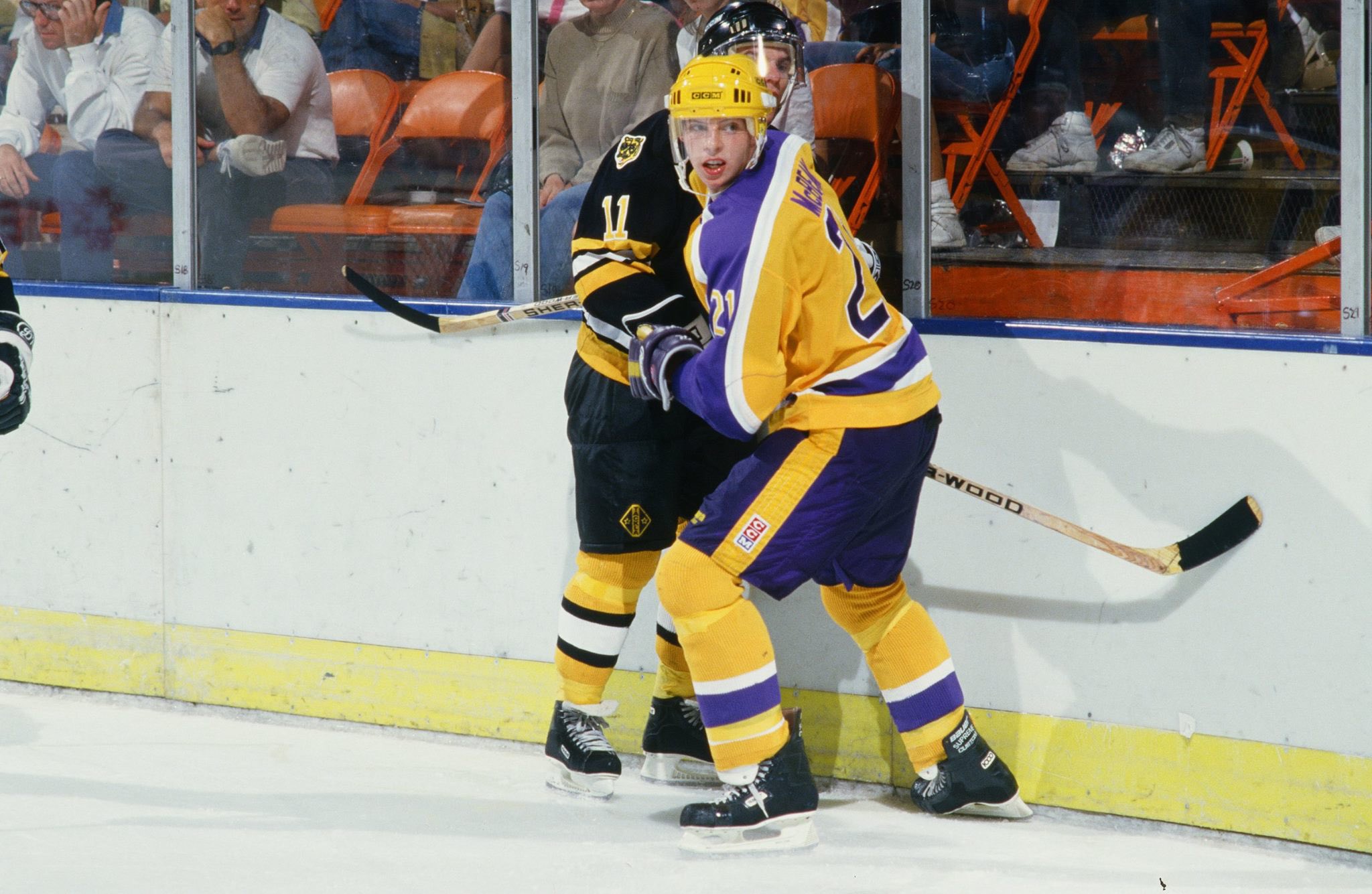 Happy birthday to former defenseman Wayne McBean, who was born on February 21, 1969.  