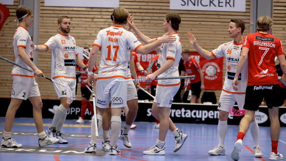 HollvikenIBF's tweet photo. Det blev så när tre poäng mot serieledande Storvreta i dagens match. Vid två tillfällen rycker Höllviken ifrån till tre måls ledning men lyckas tyvärr inte hålla undan. Med drygt sex minuter kvar av tredje, kvitterade Storvreta och gör sedan det vinnande målet i förlängningen. https://t.co/rxxwXnL2OT