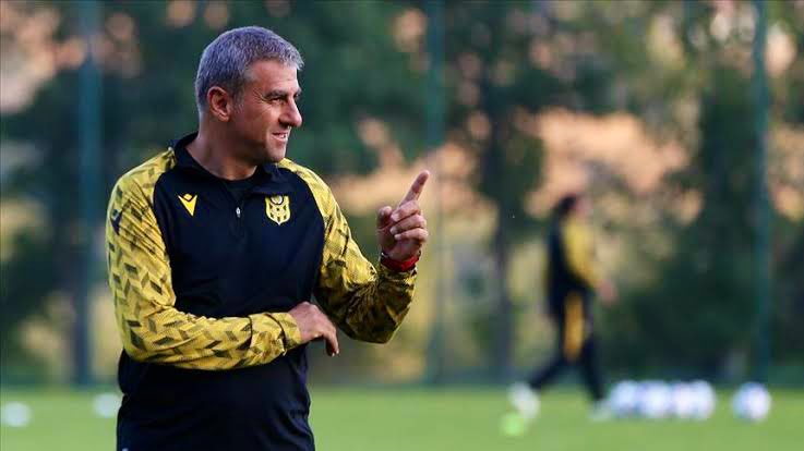 Hamza Hamzaoğlu ile yollar ayrıldı 🔥

Darısı Adil Gevrek’e 🤲

#yenimalatyaspor
#malatya
#hamzahamzaoğlu