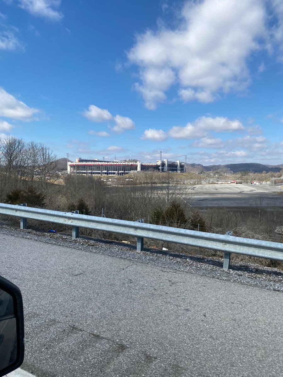 I'm out of town visiting family and potential job opportunities. Be back to streaming next weekend. 

Saw Bristol Motor speedway yesterday. Well, drove by. https://t.co/Sir2luylLQ