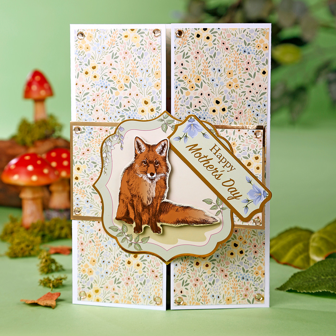 We know staying connected at times like this is essential, so Susan Balawajder shows you how to create fab cards that can be posted easily to loved ones near and far.
Plus get FREE UK Delivery and 10% OFF when using the CODE: MAG10
Check it out here: bit.ly/2ZvbHDX