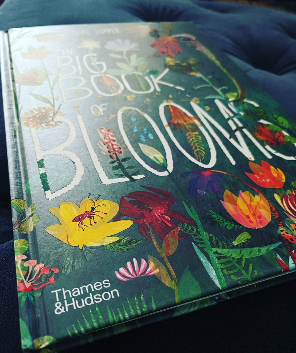 So many people are sharing this beautiful book ... I had to buy it. Books are bankrupting me during lockdown! Please no more suggestions 😂 

#Spring #TheBigBookofBlooms
#newbooks #happy #EYTagteam #StrongerTogether
