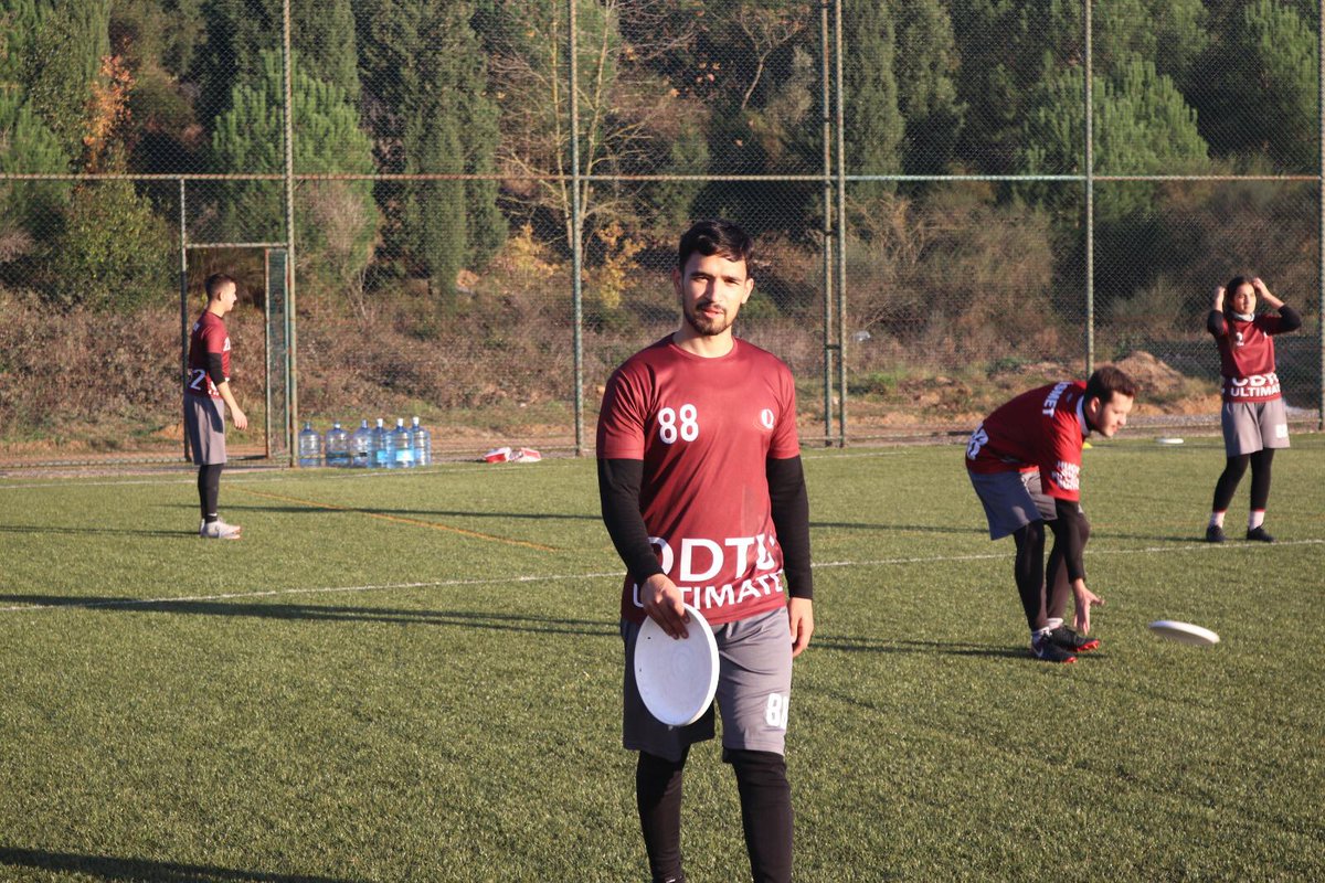 Yeni kaptanımız 88 numara Yiğit Keseroğlu 🐙 PT kaptanımızın spor sevgisini ve bilgisini ODTUPUS’la paylaşmasını heyecanla bekliyoruz. Bir an önce antrenmanlarda buluşmak dileğiyle, kaptanımız Yiğit’i tebrik ediyor, kaptanlık sürecinde başarılar diliyoruz. #HoşgeldinYiğit